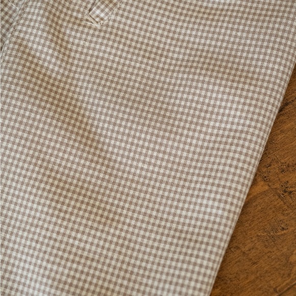 Elegant Tan Checkered Pencil Skirt - Picture 4 of 6